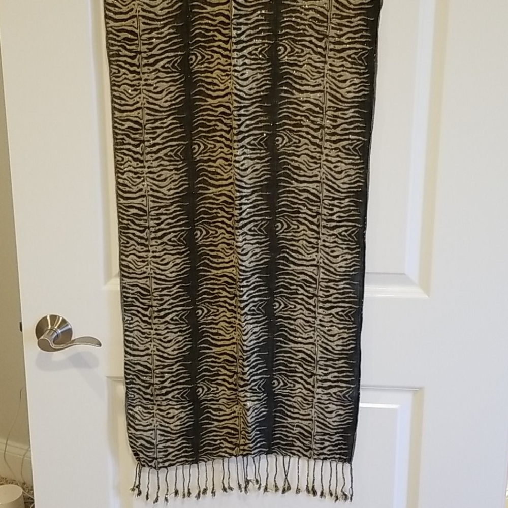 Wrap/scarf